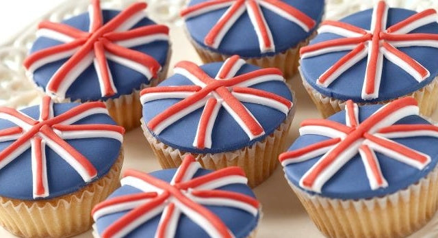 Union Jack Cupcakes