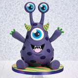 Sugarpaste icing model alien