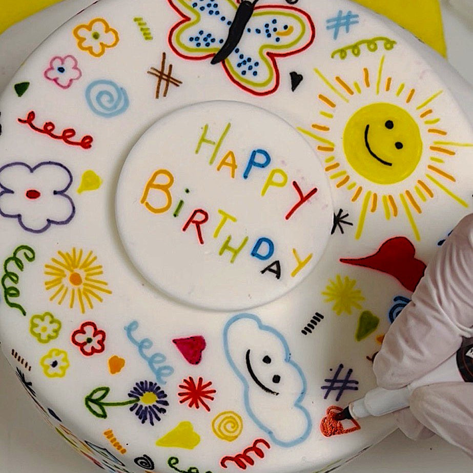 How to Write on a Cake with Edible Pens - a Step-by-Step Guide
